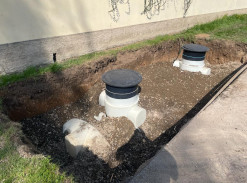 Retence vody z budovy OÚ a kostela v obci Chorušice